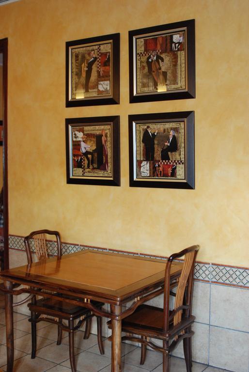 L'Agora Hotel โบไกเรนต์ ภายนอก รูปภาพ